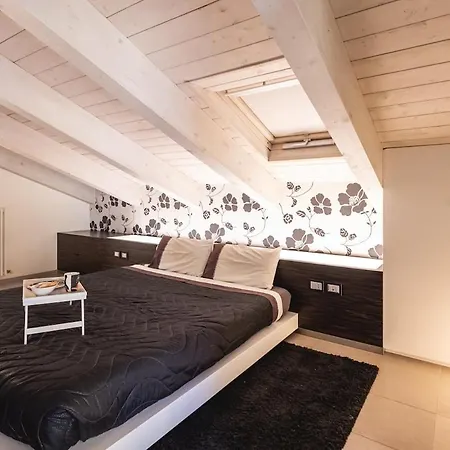 Appartamento Chic And Roomy, House With Parking And Balcony Cattolica