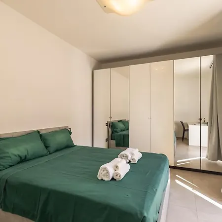 Chic And Roomy, House With Parking And Balcony Cattolica